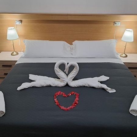 Hotel Tito 2 Mestre Kültér fotó