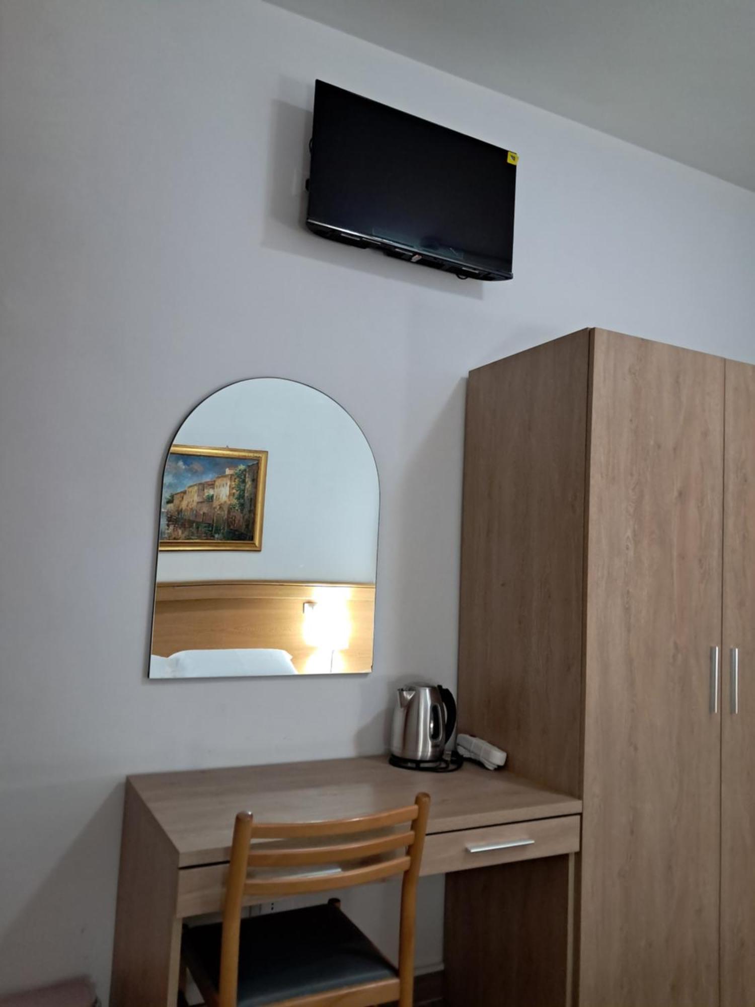 Hotel Tito 2 Mestre Kültér fotó